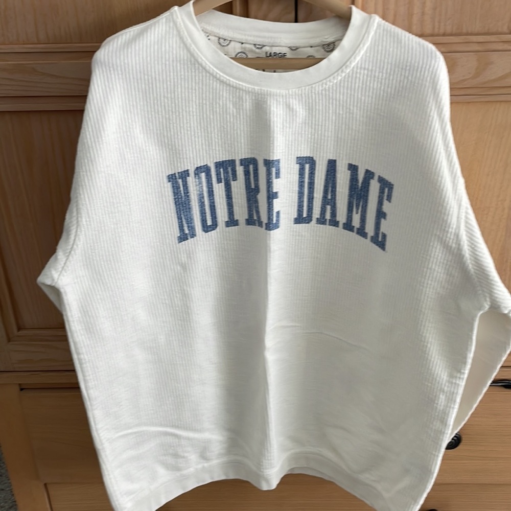 Oversize Notre Dame shirt. - Picture 4 of 4